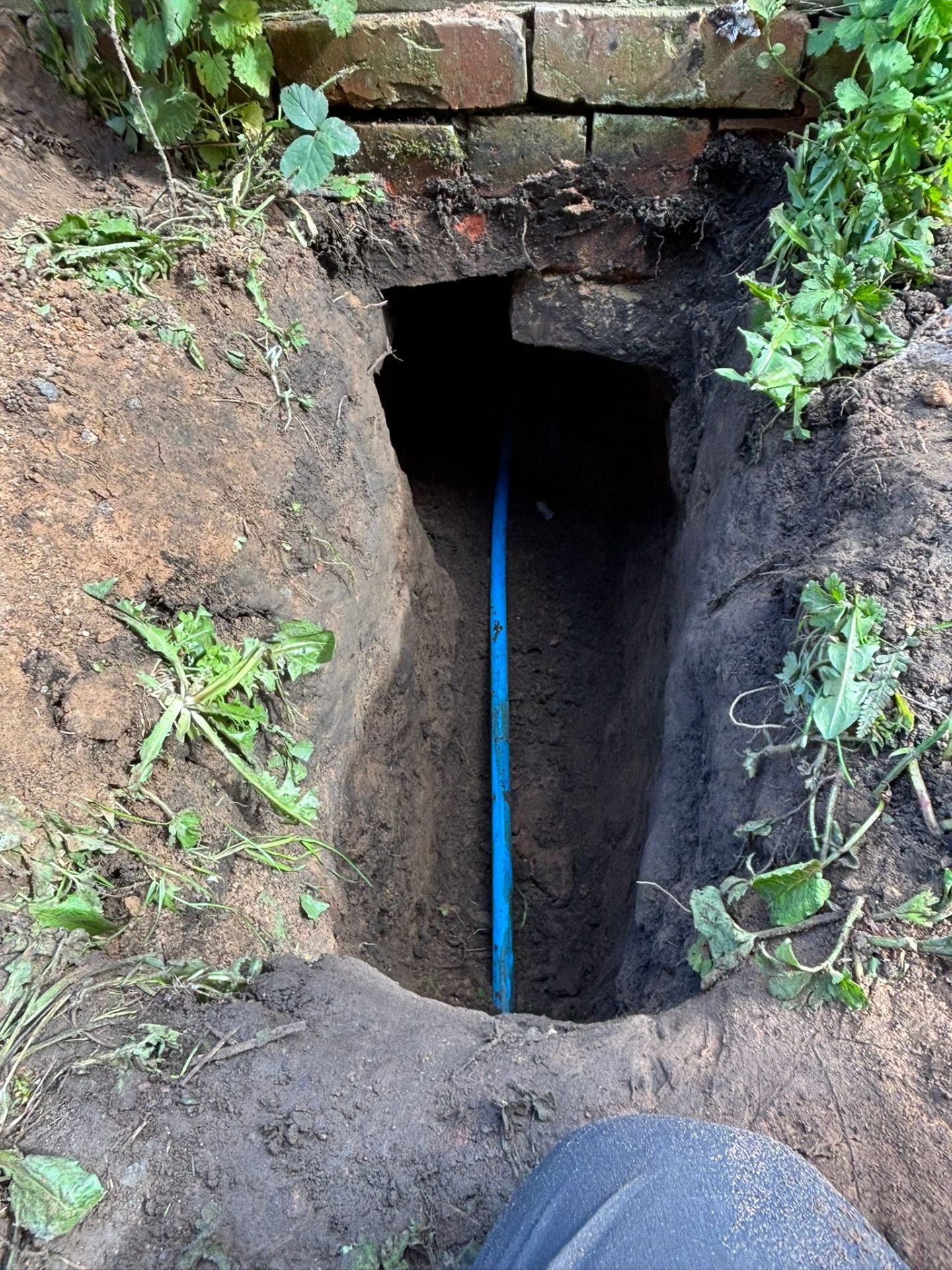 Trenchless pipe installation