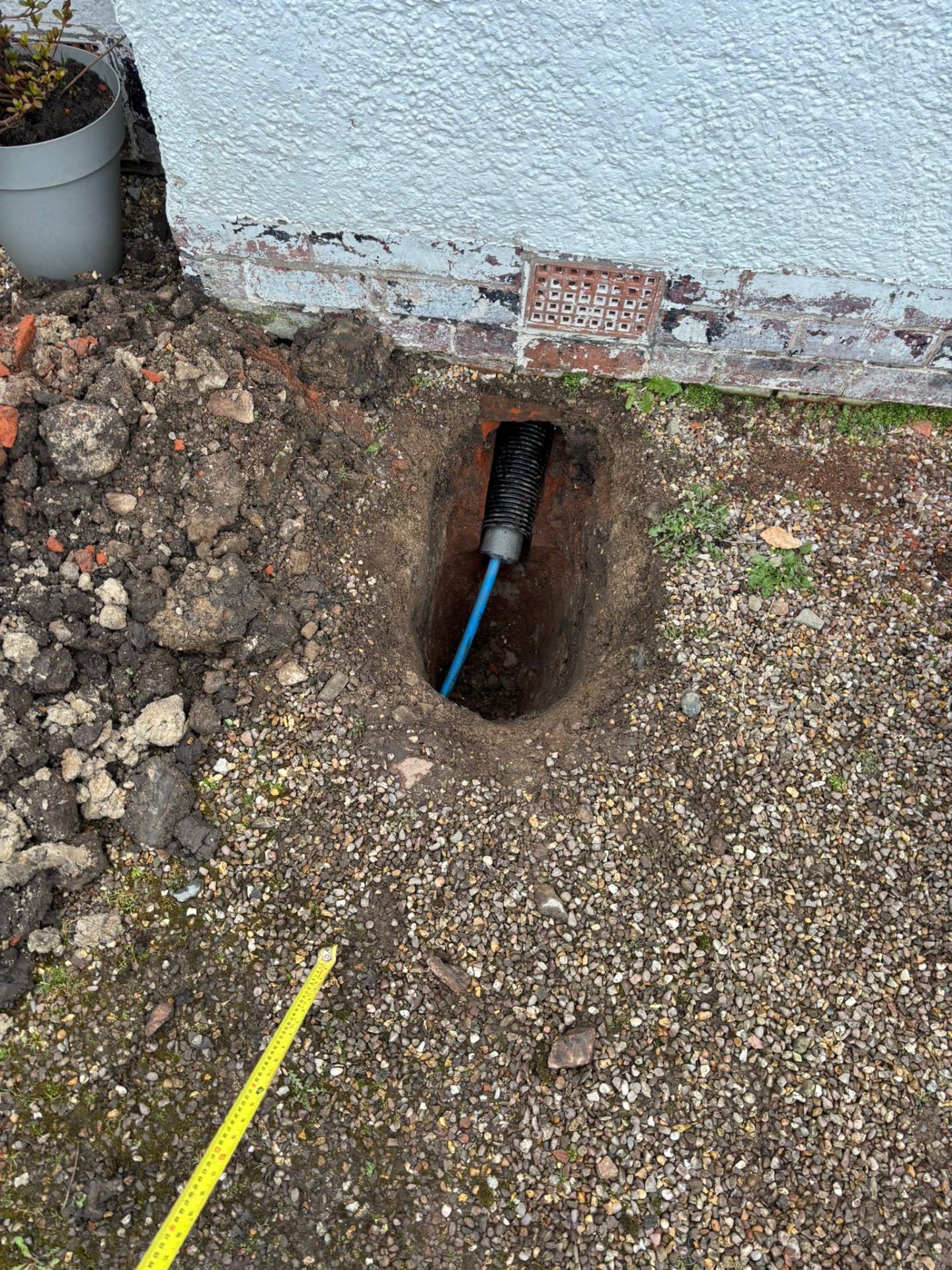 Trenchless pipe replacement on UK property
